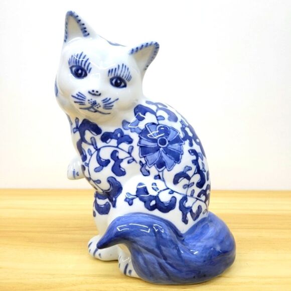 Blue and White Ceramic Cat Figurine - Picture 6 of 11